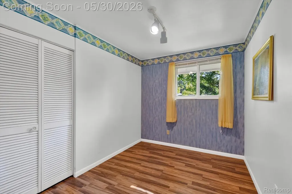 721 Robbinann Drive Waterford Charter Township MI 48328