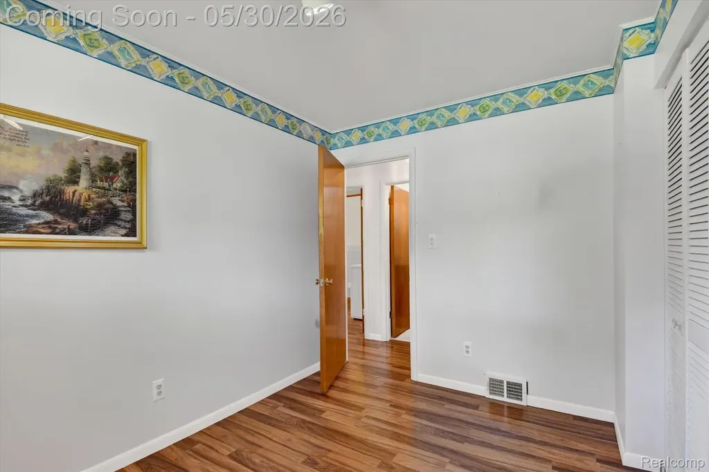 721 Robbinann Drive Waterford Charter Township MI 48328