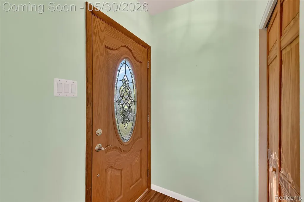 721 Robbinann Drive Waterford Charter Township MI 48328