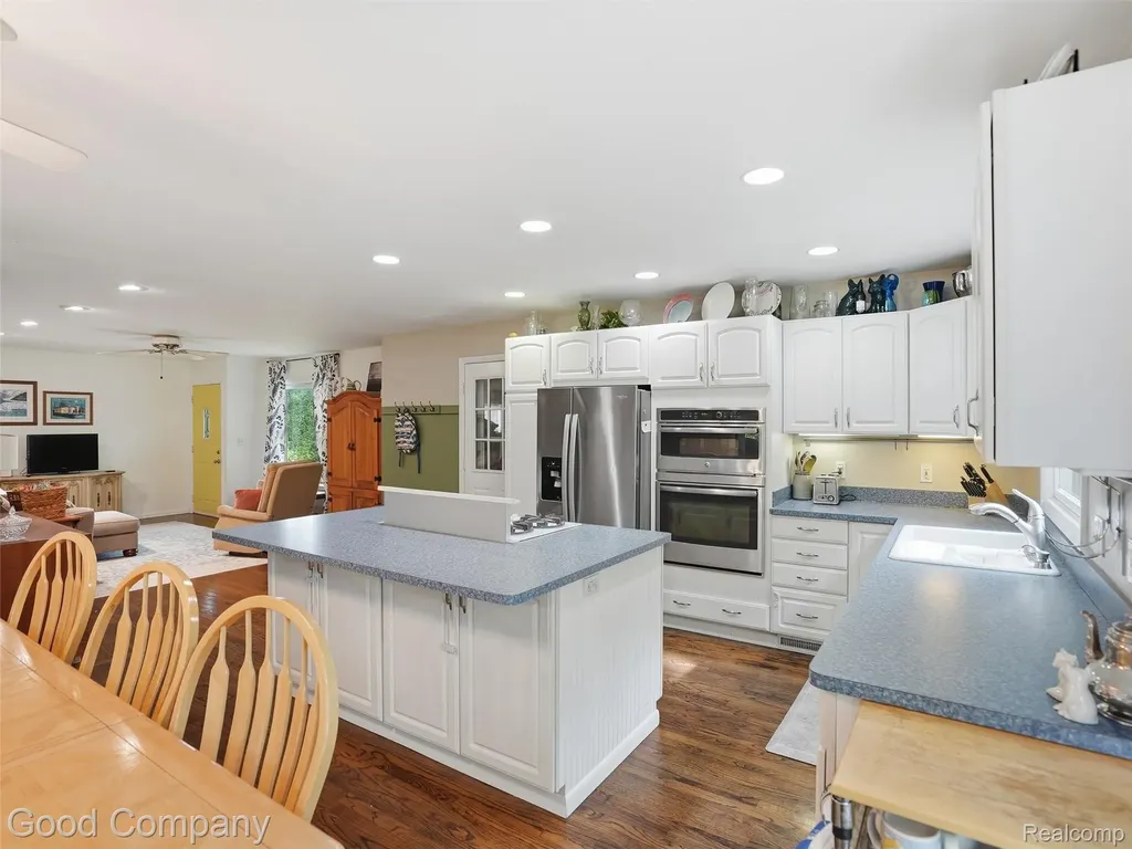 3441 Dunning Road Rochester Hills City MI 48309