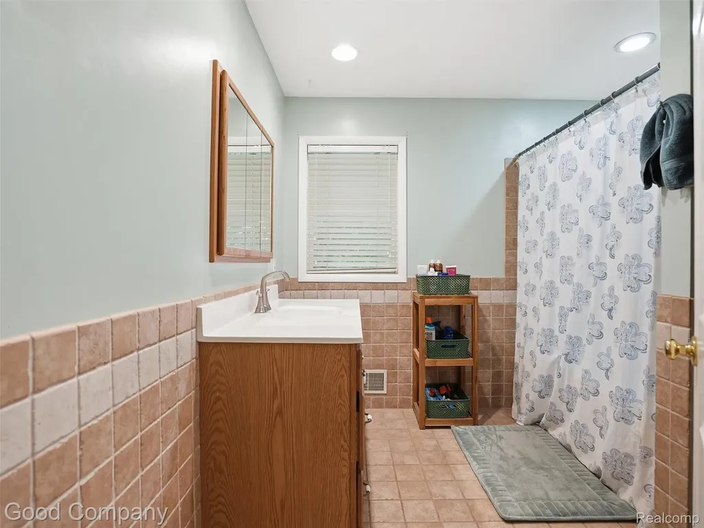 3441 Dunning Road Rochester Hills City MI 48309