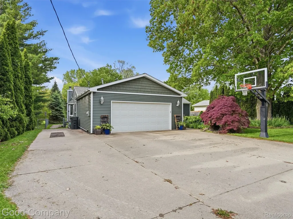 3441 Dunning Road Rochester Hills City MI 48309