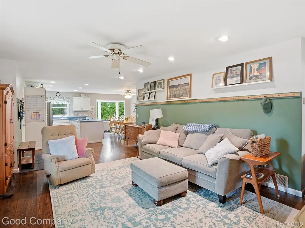 3441 Dunning Road Rochester Hills City MI 48309