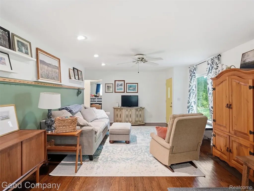 3441 Dunning Road Rochester Hills City MI 48309