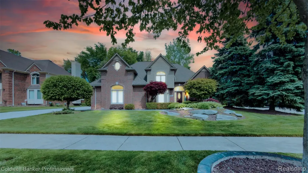 43662 Vintners Place Drive Sterling Heights City MI 48314