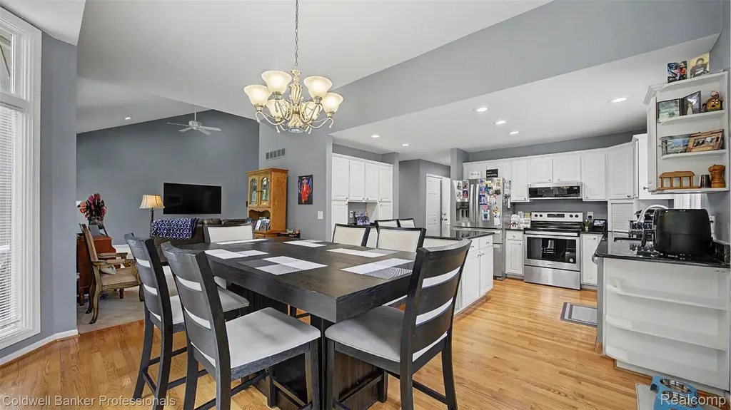 43662 Vintners Place Drive Sterling Heights City MI 48314