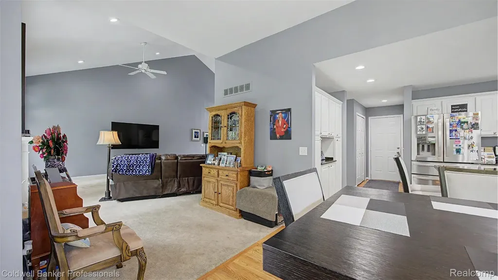 43662 Vintners Place Drive Sterling Heights City MI 48314