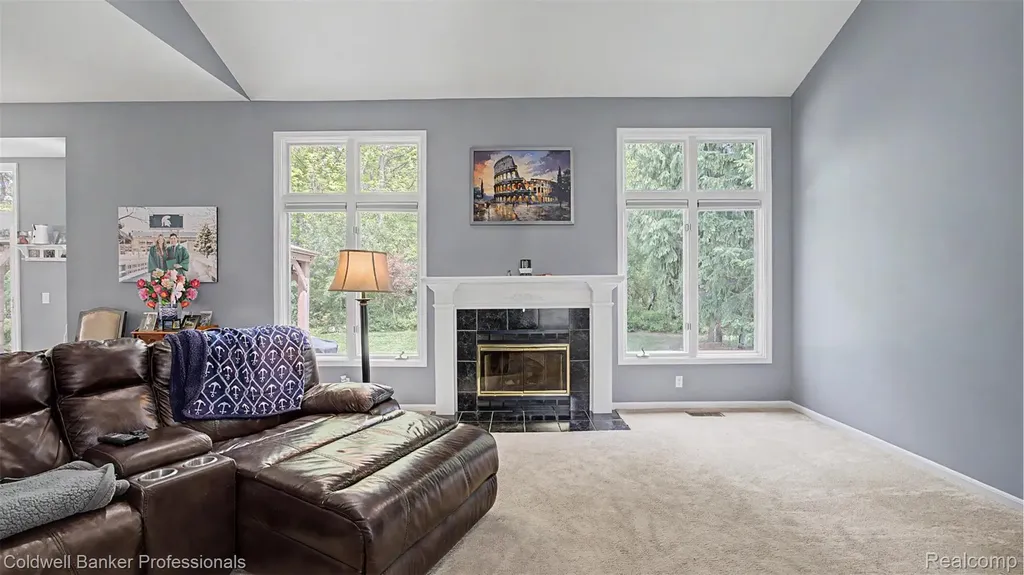 43662 Vintners Place Drive Sterling Heights City MI 48314