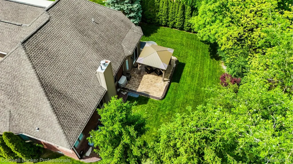 43662 Vintners Place Drive Sterling Heights City MI 48314