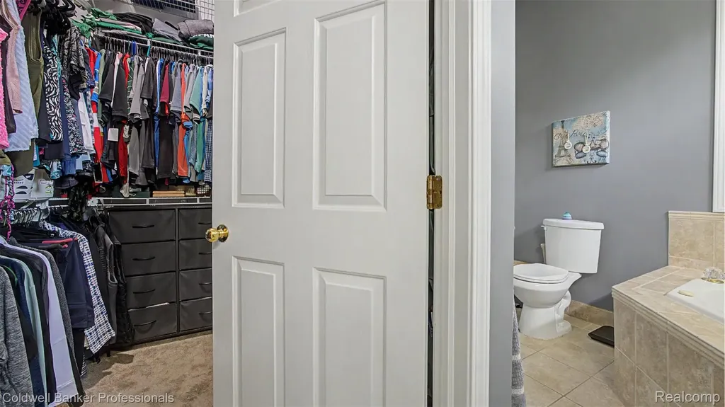 43662 Vintners Place Drive Sterling Heights City MI 48314