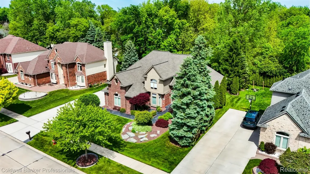 43662 Vintners Place Drive Sterling Heights City MI 48314