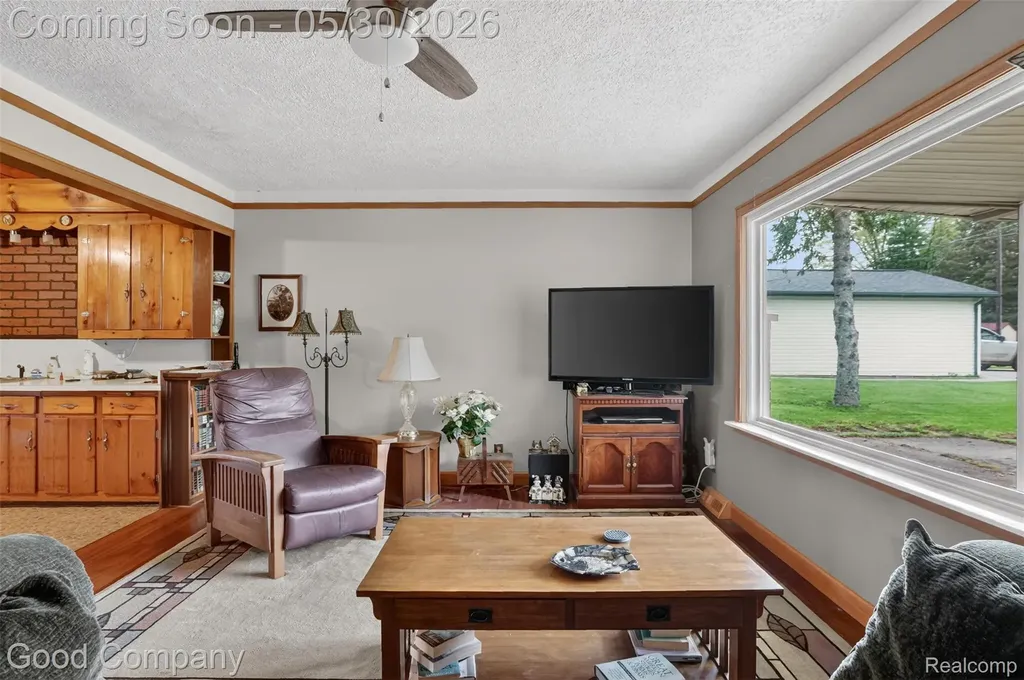 953 Lake Drive Oxford Charter Township MI 48371