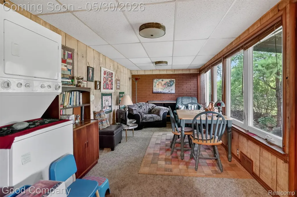953 Lake Drive Oxford Charter Township MI 48371