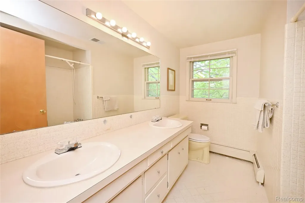 2648 Kopson Court Bloomfield Hills City MI 48304