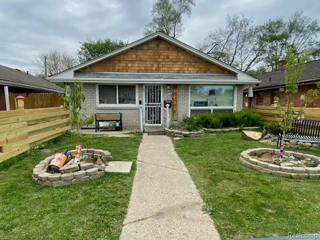 20001 Washburn Street Detroit City MI 48221