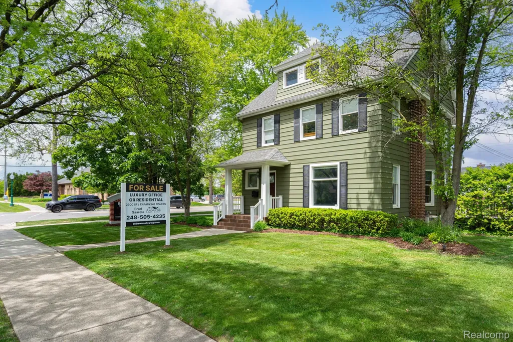 640 W University Drive Rochester City MI 48307