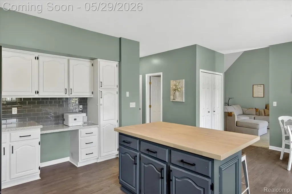 34604 Jesica Lane Huron Charter Township MI 48164