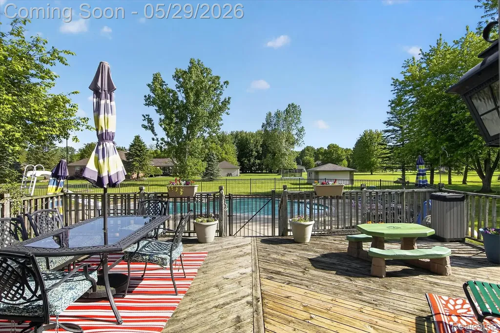 34604 Jesica Lane Huron Charter Township MI 48164