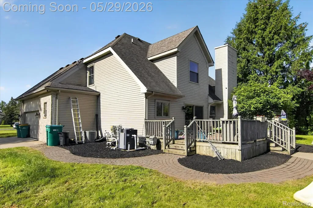 34604 Jesica Lane Huron Charter Township MI 48164