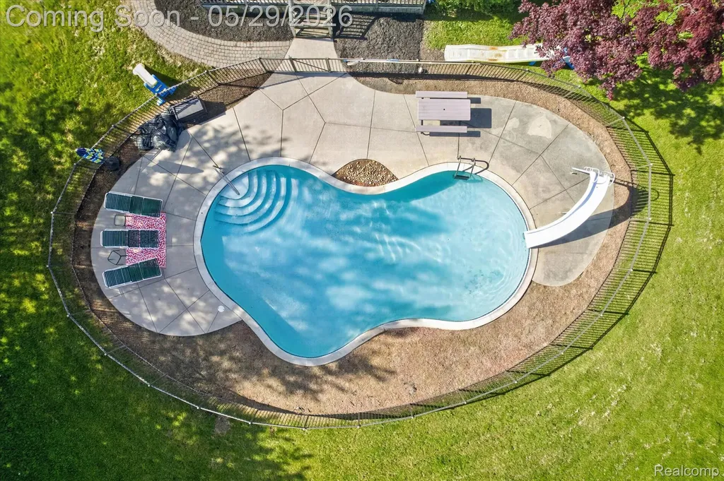 34604 Jesica Lane Huron Charter Township MI 48164
