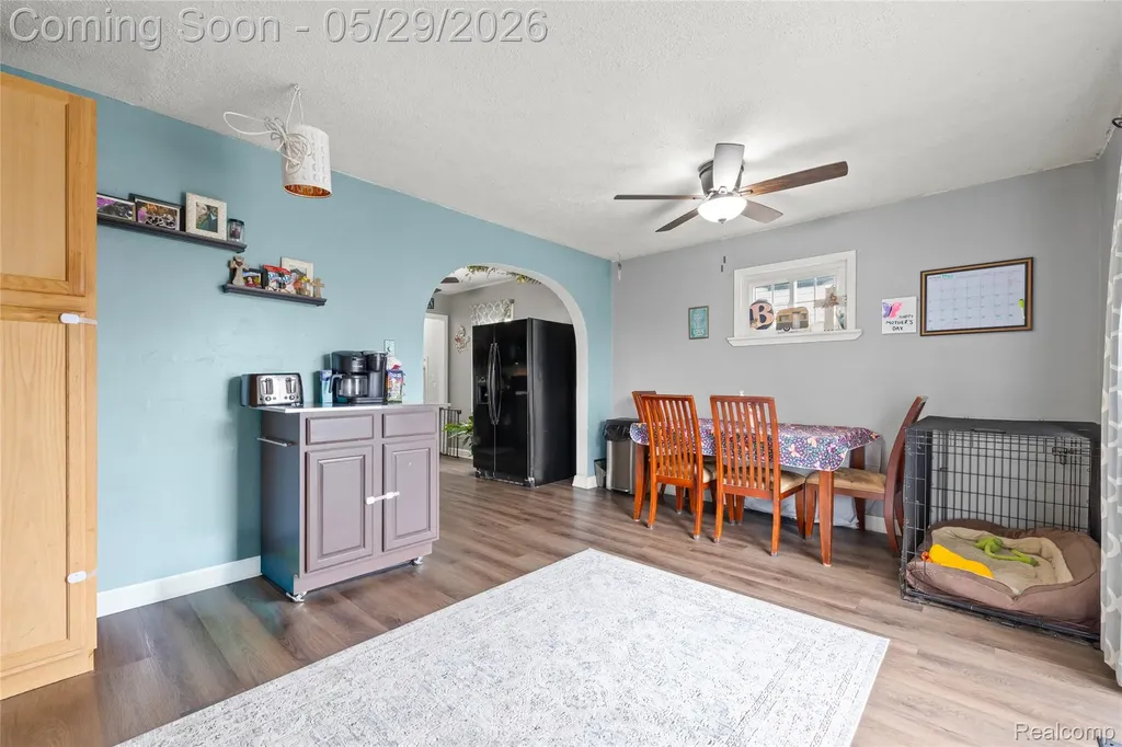 1712 Rose Avenue Lincoln Park City MI 48146