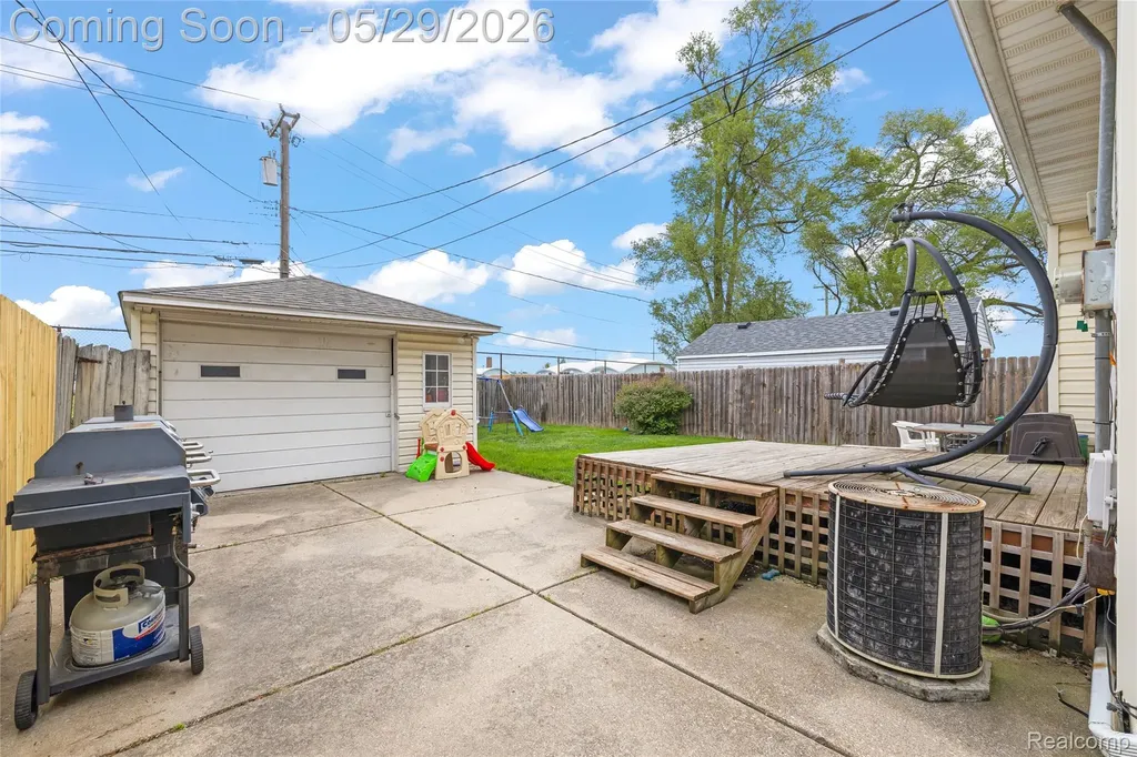 1712 Rose Avenue Lincoln Park City MI 48146
