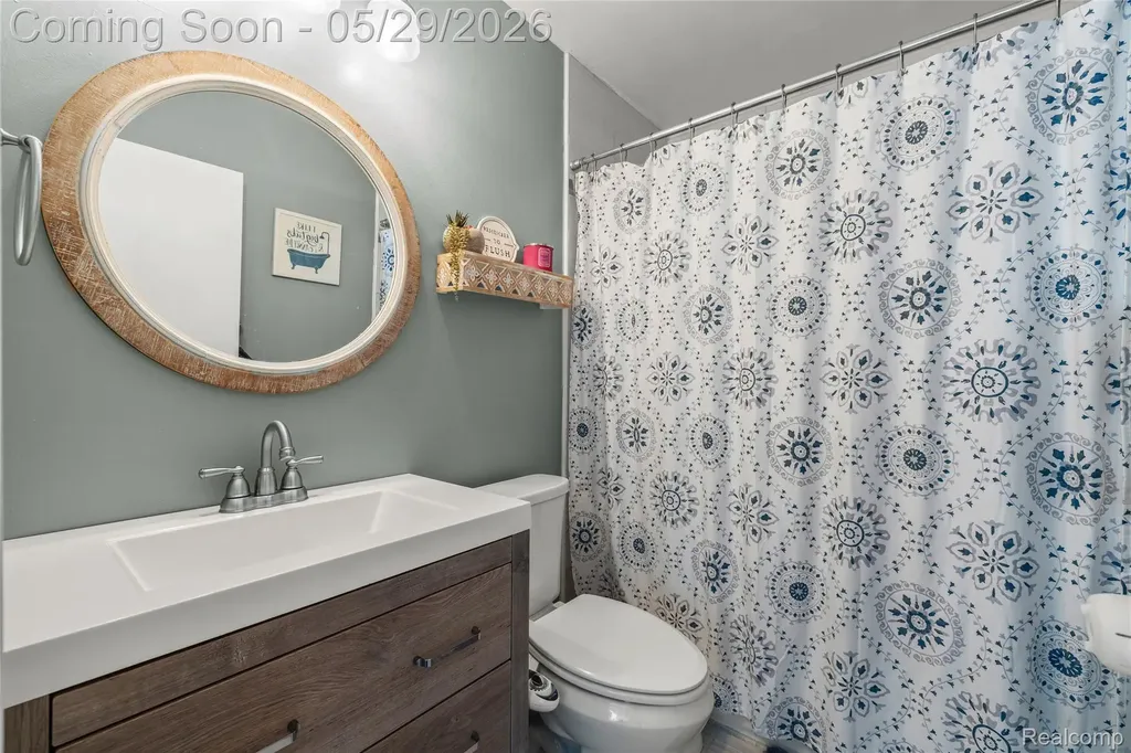1712 Rose Avenue Lincoln Park City MI 48146