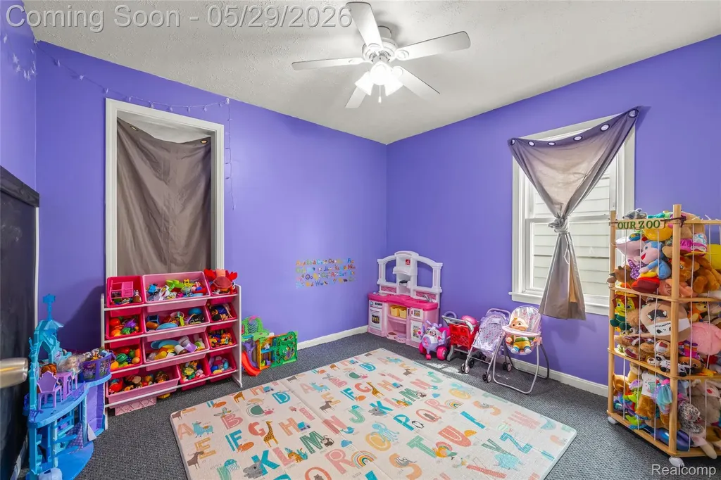 1712 Rose Avenue Lincoln Park City MI 48146