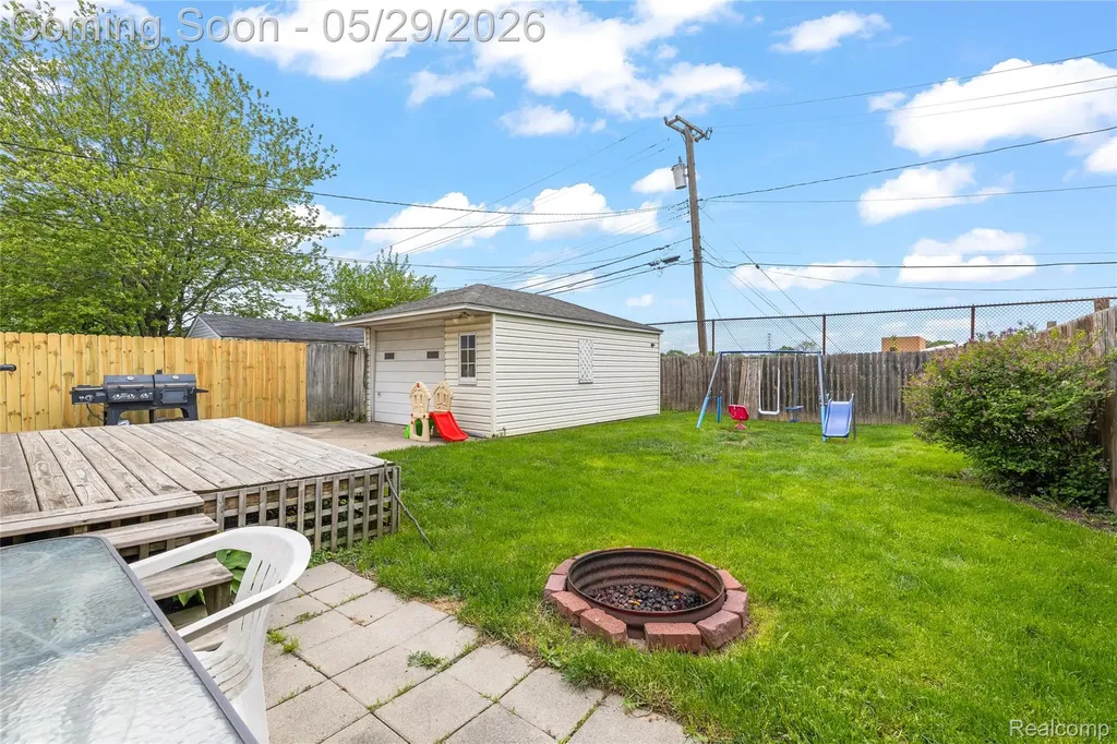 1712 Rose Avenue Lincoln Park City MI 48146