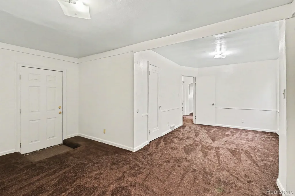 19161 Birwood Street Detroit City MI 48221