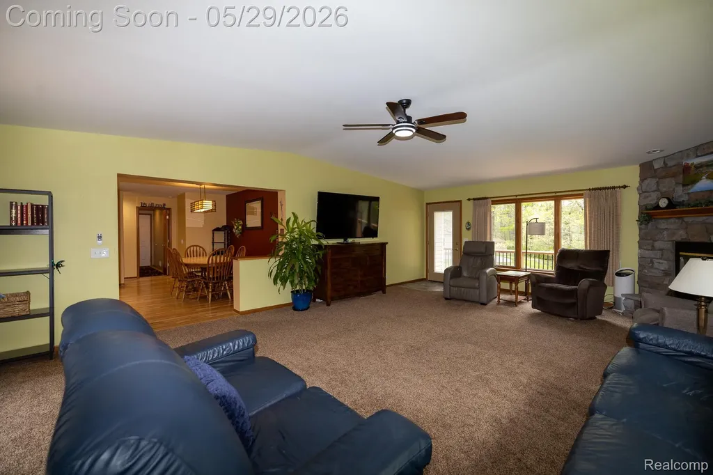 321 Elio Highland Charter Township MI 48357