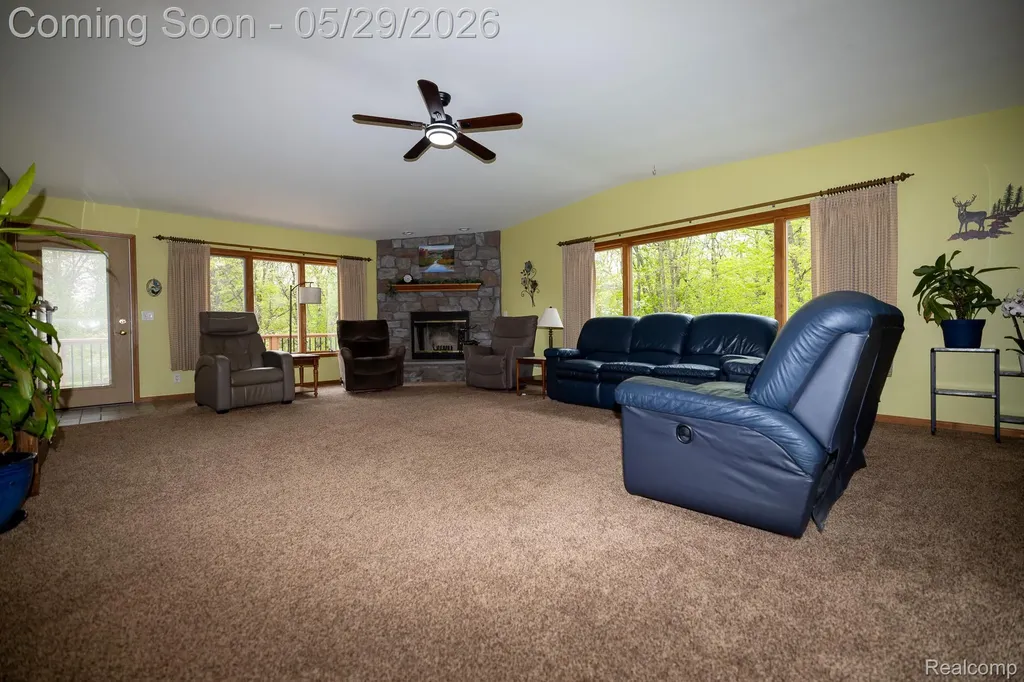 321 Elio Highland Charter Township MI 48357