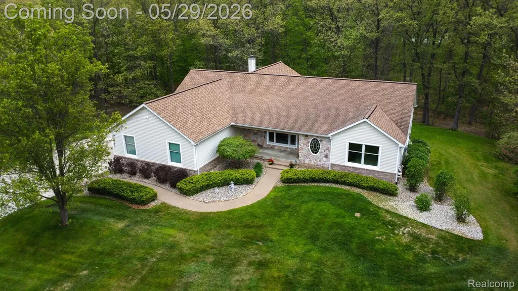 321 Elio Highland Charter Township MI 48357