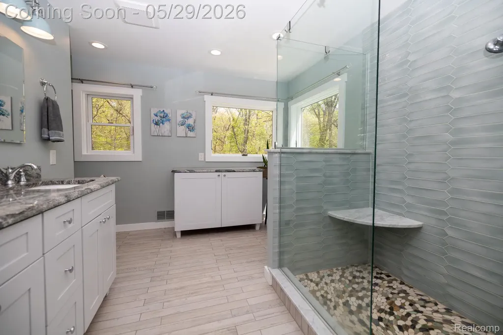 321 Elio Highland Charter Township MI 48357