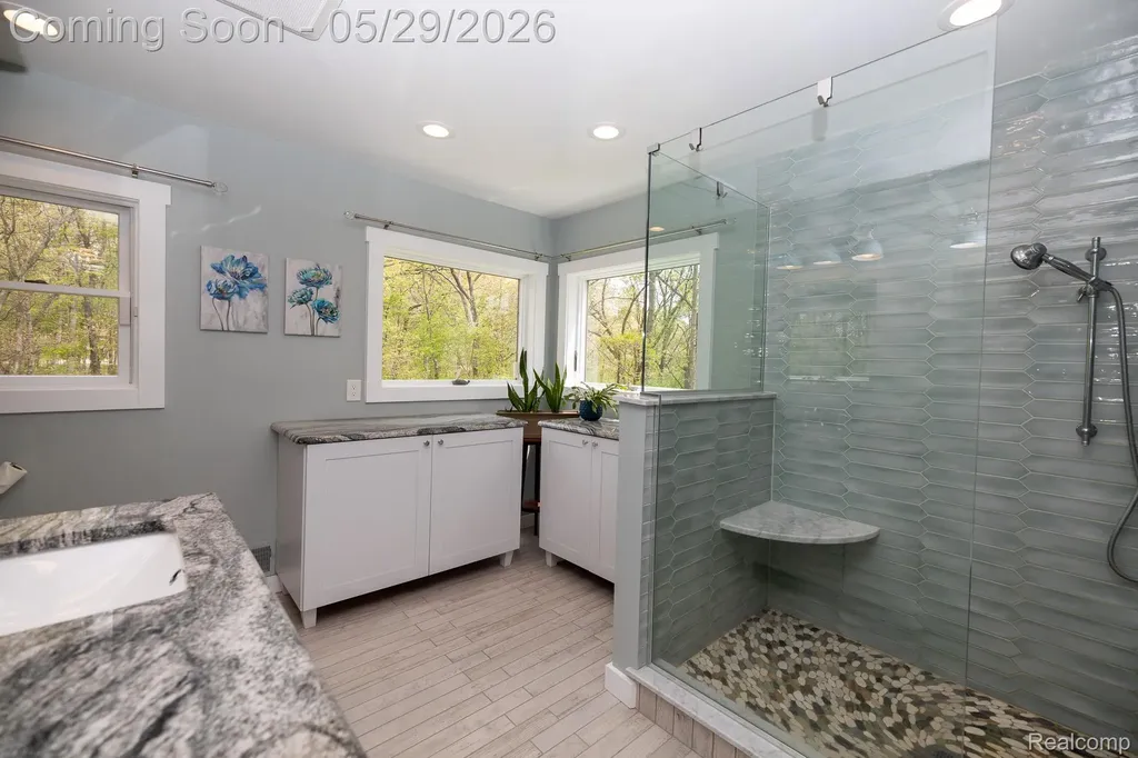 321 Elio Highland Charter Township MI 48357