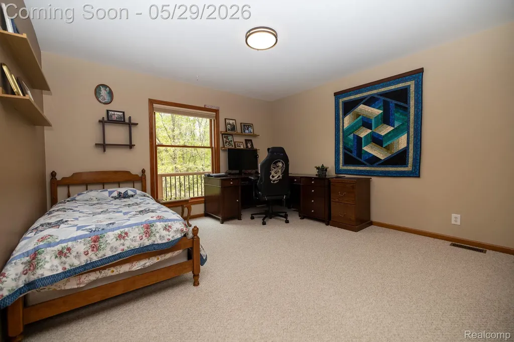 321 Elio Highland Charter Township MI 48357