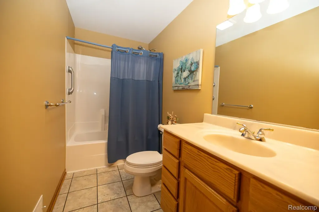 321 Elio Highland Charter Township MI 48357