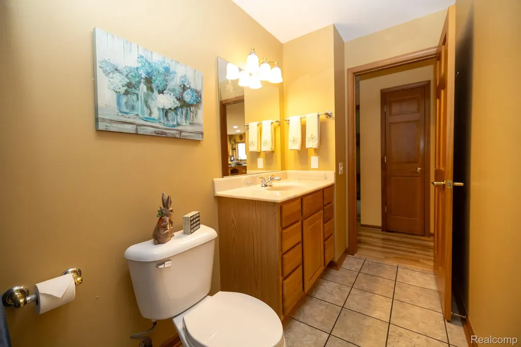 321 Elio Highland Charter Township MI 48357