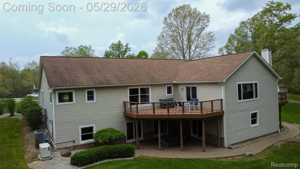 321 Elio Highland Charter Township MI 48357
