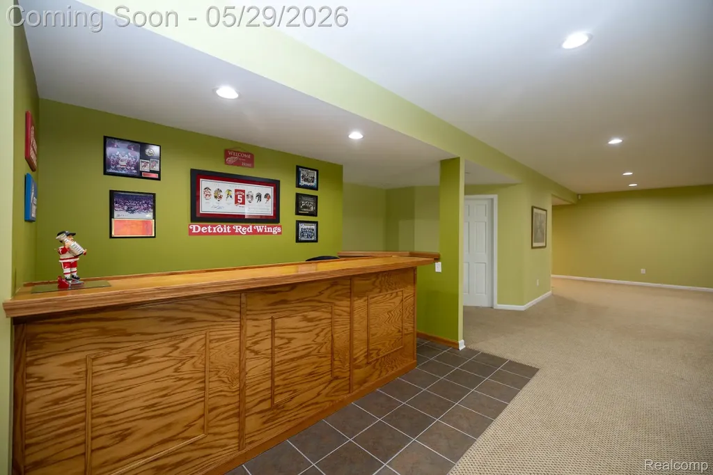 321 Elio Highland Charter Township MI 48357