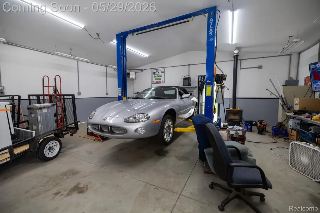321 Elio Highland Charter Township MI 48357
