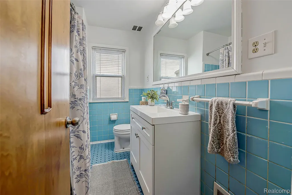 417 Helene Avenue Royal Oak City MI 48067