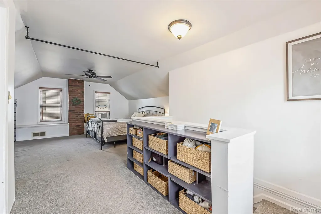 417 Helene Avenue Royal Oak City MI 48067