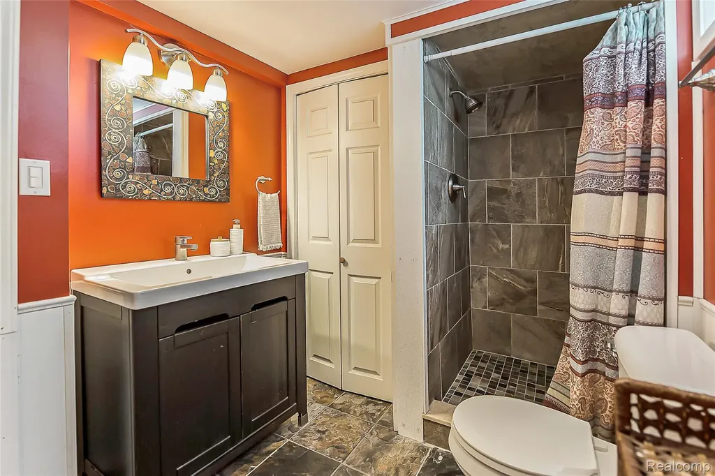 417 Helene Avenue Royal Oak City MI 48067
