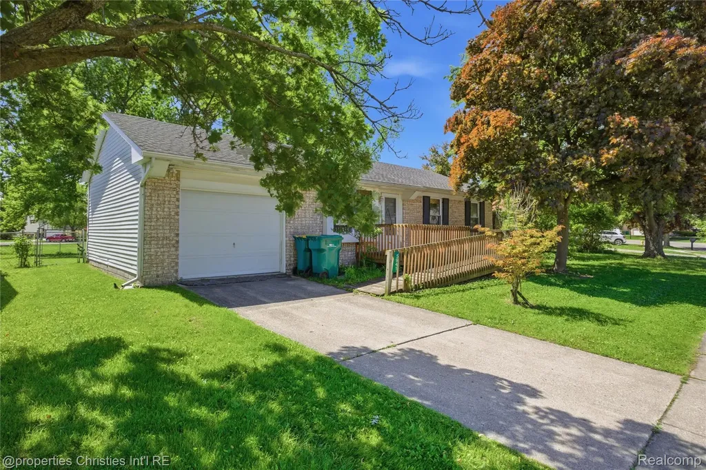 5941 Willowbridge Road Ypsilanti City MI 48197