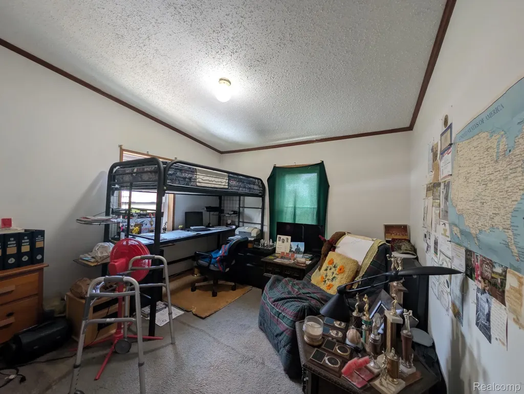 11410 N Lake Drive Fenton City MI 48430