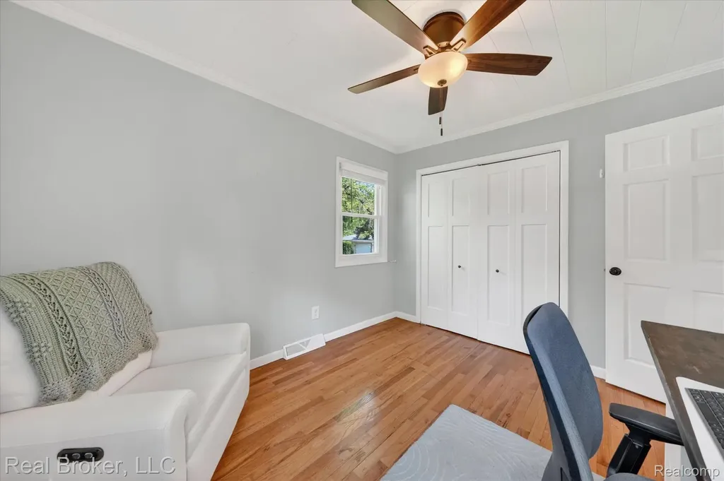 6551 Duffield Street West Bloomfield Charter Township MI 48324