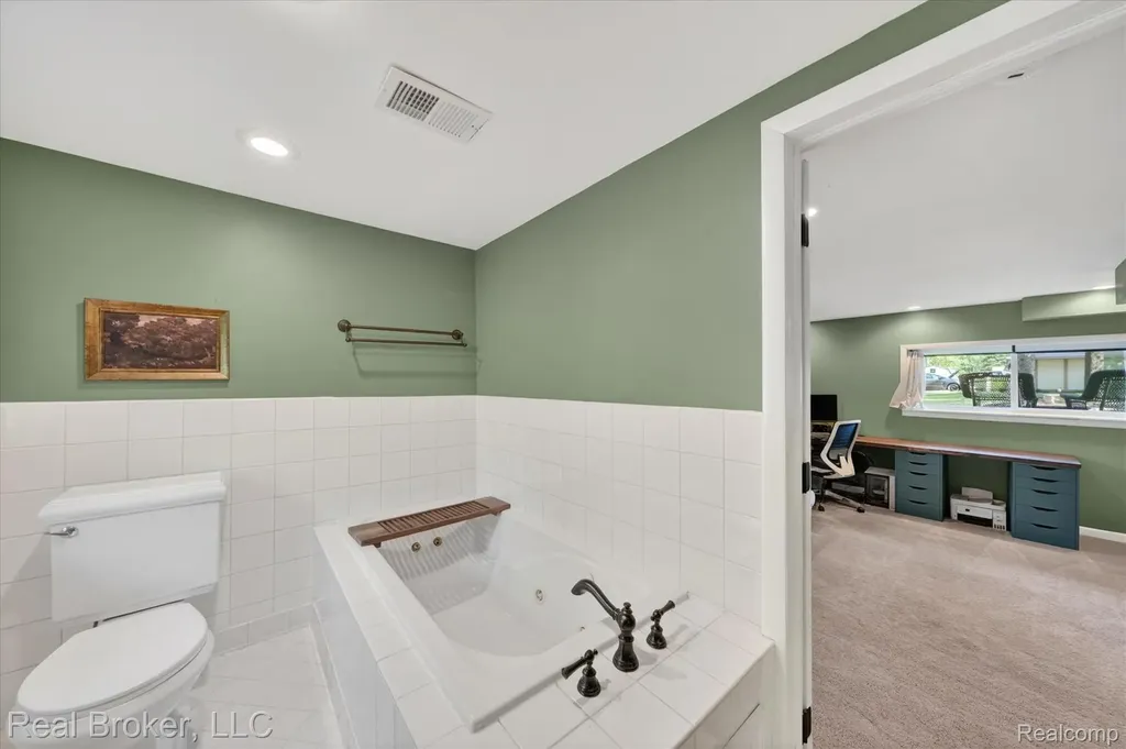 6551 Duffield Street West Bloomfield Charter Township MI 48324