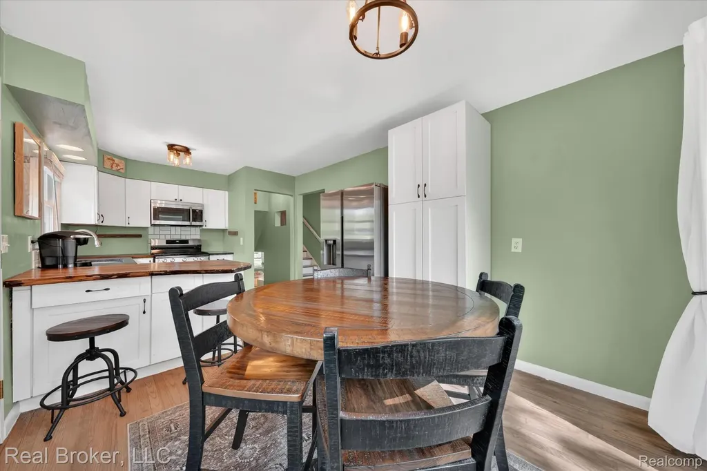6551 Duffield Street West Bloomfield Charter Township MI 48324