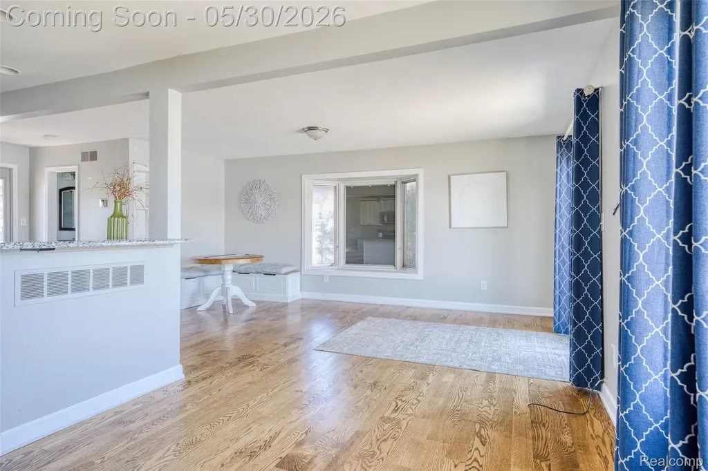 10094 Elizabeth Lake Road White Lake Charter Township MI 48386